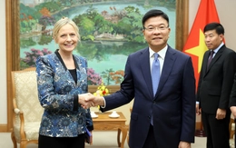 Tin tức sáng 6-12: Ông Lữ Quang Ngời là tân Chủ tịch tỉnh Cà Mau; Amazon tăng bán hàng Việt Nam