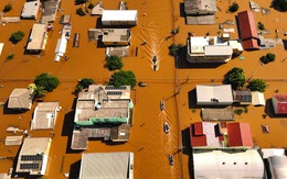 Tòa án, nạn dân thiên tai và chính quyền