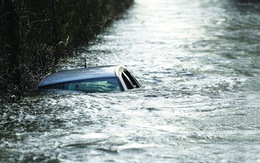 Sông ngòi và cơ quan chuyên trách