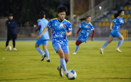 Tuyển nữ Việt Nam - Malaysia: Cuộc đua chiếm lợi thế