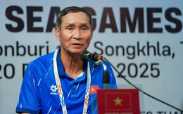 HLV Mai Đức Chung xúc động trước tình cảm của CĐV Việt Nam tại SEA Games 33
