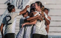 Tuyển nữ Indonesia ngược dòng đánh bại Singapore