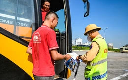 Cục Cảnh sát giao thông tổng kiểm soát xe khách trước khi vào cao tốc từ 10-12