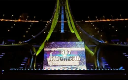 Thái Lan nhầm cờ Indonesia với Singapore trong lễ khai mạc SEA Games 33