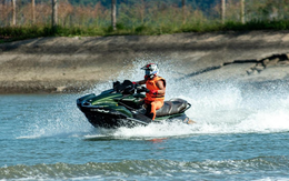 SEA Games 33: Tuyển mô tô nước Việt Nam lo sốt vó vì... hỏng kính