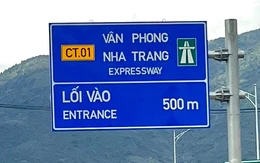 Cao tốc Vân Phong - Nha Trang bị trộm hàng rào bảo vệ