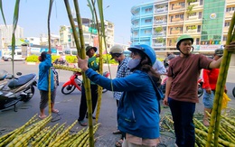 Mía vàng 70.000 đồng/cặp đắt hàng trước ngày vía Ngọc Hoàng