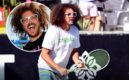 Ca sĩ lừng danh Redfoo bỏ mic cầm vợt ở tuổi 49