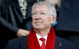 Sir Alex Ferguson bị ép phải từ bỏ khoản lương ở Man United