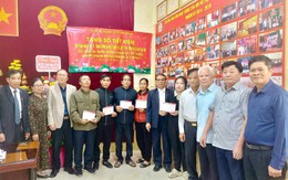 Trao sổ tiết kiệm tri ân thân nhân liệt sĩ hi sinh ở đảo Gạc Ma