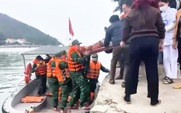 Lời kể của ngư dân sống sót trong vụ tàu cá chìm khiến 3 người mất tích