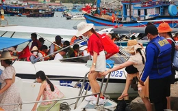 Tái thu phí tham quan vịnh Nha Trang