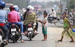 TP.HCM lập đoàn kiểm tra xử lý người lang thang xin ăn, chèo kéo du khách