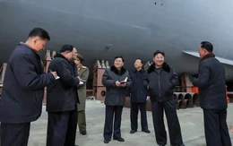 Ông Kim Jong Un thị sát dự án tàu ngầm chạy bằng năng lượng hạt nhân