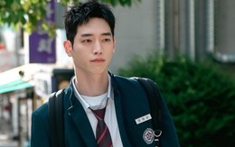 Mỹ nam Seo Kang Joon ghi điểm khi đóng vai học sinh ở tuổi 32