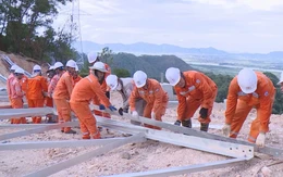Clip ‘50 năm - Tỏa sáng miền Nam’: Tổ xung kích Điện lực Kiên Giang đưa dòng điện 500kV về đích
