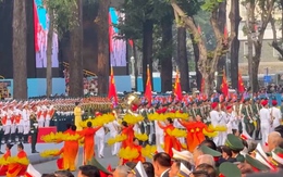 Nhiều tiết mục văn nghệ hoành tráng, xúc động, nức lòng người dân sáng 30-4