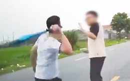 Tài xế xe bán tải dùng gậy bóng chày đánh người lái ô tô sau va quẹt