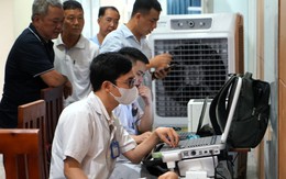 Thầy thuốc trẻ mang AI đi khám bệnh tình nguyện