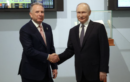 Đặc phái viên Mỹ bị chỉ trích vì dùng phiên dịch viên của Điện Kremlin
