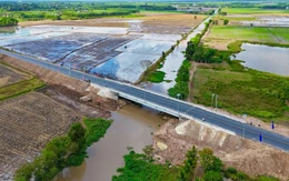 Sụt lún đường vừa khánh thành ở Tây Ninh: Chưa nghiệm thu, do trượt túi bùn