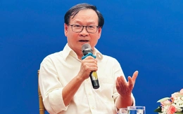 Với giới làm sách, Nguyễn Nhật Ánh là 'con gà đẻ trứng vàng'