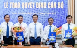 Trao quyết định bổ nhiệm giám đốc và 6 phó giám đốc Sở Nông nghiệp và Môi trường TP.HCM
