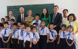 Quảng Trị biệt phái 4 giáo viên sang Lào giảng dạy tiếng Việt