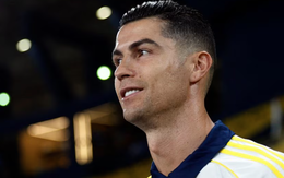 Vừa trách chủ tịch FIFA xong, tự Ronaldo ‘bóng gió’ chia tay CLB Al Nassr