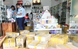 Chống buôn lậu, hàng giả 28-5: Hàng chục tấn mực ống, chân gà, sách bò bốc mùi bị thu giữ
