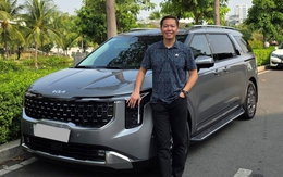Mua Kia Carnival Hybrid dù đã có BMW, Mercedes, chủ xe đánh giá lái sướng, cách âm ngang X5