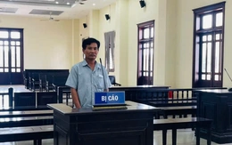 Đánh bài tiến lên ăn thua 5.000-10.000 đồng, 1 người bị lãnh án tù