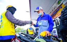 Giá xăng dầu giảm nhẹ sau kỳ nghỉ lễ, RON 95 có giá 19.586 đồng/lít