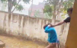 Phụ huynh xông vào trường hành hung giáo viên, vết thương không chỉ ở cô giáo
