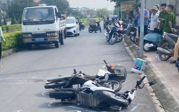 Xe máy và xe máy điện tông nhau, hai người chết