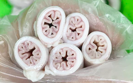 Lòng se điếu hiếm gặp ở lò mổ, chợ truyền thống nhưng trên mạng rao bán tràn ngập