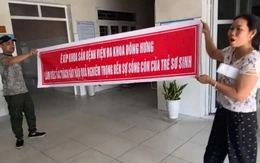Trẻ sơ sinh tím tái, thở yếu, người nhà tố kíp trực ca sinh tắc trách