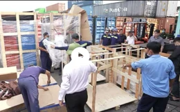 Phát hiện thuốc lá lậu gần 6 tỉ đồng trong lô hàng gạch lát nền, ghế sofa... tại cảng Cát Lái