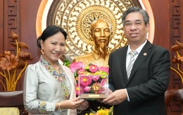 Phó bí thư Nguyễn Phước Lộc tiếp Phó chủ tịch Trung ương Mặt trận Lào xây dựng đất nước