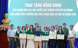Có nên khen điều tử tế 'bình thường'?