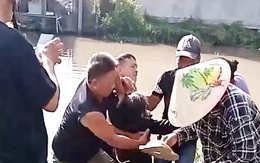 Cứu người phụ nữ lớn tuổi nhảy sông Bảo Định ở Tiền Giang