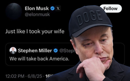 Tỉ phú Elon Musk lại bị tung tin giả về 'tình tay ba', lần này ông đã phản ứng