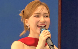Hòa Minzy từng thi trượt trường nhạc vì 'không biết một nốt nhạc'