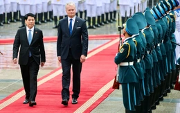 Chủ tịch nước Lương Cường đón, hội đàm với Tổng thống Lithuania