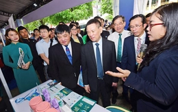 BIDV: Thanh toán không dùng tiền mặt 'cứu nguy' cho môi trường