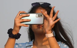 Camera trăm ‘chấm’ nhưng ảnh nhẹ tênh và 'bí mật' phía sau