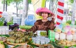 Khách đến Hà Tiên mê lắm bánh bò, bánh bao đùm, bún xiêm lo