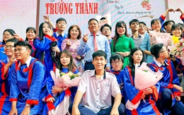 Lễ tri ân tại Trường THPT Nguyễn Thị Diệu: Cha mẹ không thể làm thay các em mãi