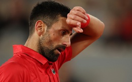 Alcaraz và Sinner đang xem Djokovic là 'bia bắn' để khẳng định tên tuổi