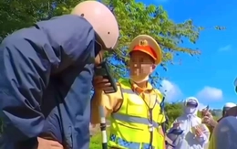 Đề nghị điều chuyển cán bộ cảnh sát giao thông nói dân 'mồm thối'